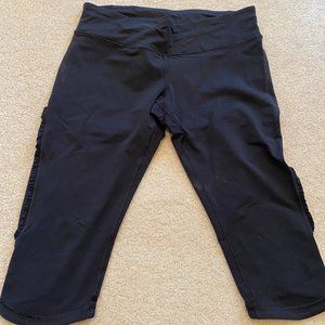 Lululemon Cropped Legging in Black with Ruffle